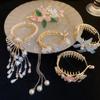 Nuevo Estilo Chinoiserie Lujo Accesible Hebilla para Coleta con Borla Flor de Perla Incrustada de Diamantes Pasador Pinza de Agarre de Moda Accesorios para el Cabello de Gama Alta para Mujeres