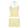 Conjunto de Dos Piezas con Top sin Mangas de Cuello en V con Tiras y Ribete de Color Contrastante + Shorts de Cintura Baja con Puños, Atuendo Sexy de Estilo Deportivo para Chicas Atrevidas