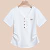 Roupas Brancas Femininas 2026 Verão Novo Design Gola V Bainha Irregular Curva Estilo Coreano Manga Curta Camiseta para Mulheres