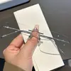 Gafas de Sol Danyang Ultraligeras de Titanio Puro Sin Montura Poligonales de Moda Lisas para Celebridades de Internet Gafas de Prescripción para Mujer Producto Terminado