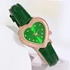 Nuevo reloj verde de moda love para mujer, de lujo ligero, con forma de corazón, en stock, venta al por mayor, primera generación de envío