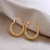 Pendientes de Plata con Diseño Minimalista de Zirconia Retorcida Pendientes de Personalidad Retro Europeos y Americanos Pendientes Sencillos Versátiles de Nicho para Mujer
