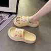 Sandálias Slip-On Aumentadoras de Altura com Solado Grosso Personalizadas de Fábrica para Mulheres, Tamancos, Calçados de Praia, Chinelos Casuais para Casa, Estilo Cartoon, Duráveis