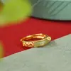 Yuebao Joyería Jade Hetian Natural Plata de Ley S925 Chapado en Oro Patrón de Hierba Tang Semiarqueado Sodalita Anillo de Plata de Gama Alta Nicho