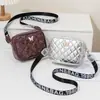 Bolso de mano para mujer con patrón de diamantes y decoración de mariposas estilo coreano, bolso de cámara moderno con correa ancha, bolso cruzado para el día a día del commuter, al por mayor