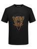 Camiseta de manga corta con estampado de leopardo y diamantes de imitación de la estación europea, de algodón y forro polar para hombre, nueva camisa informal de otoño e invierno para papá de mediana edad.
