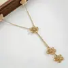 Collar de Metal con Borla y Flor Transfronterizo Europeo y Americano Diseño de Nicho Cadena para Clavícula Collar de Lujo Ligero Alta Gama para Mujeres Venta al por Mayor