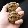 Sándalo Verde Natural Tallado Pixiu Bola de Salud Mango Pieza Cabeza de León Pelota de Mano Masaje Regalo Juguete de Transferencia Adornos