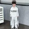 2364 Conjunto Deportivo para Niños Otoño 2026 Nuevo Estilo Coreano Sudadera y Pantalones Deportivos Casuales Conjunto de Dos Piezas para Niños