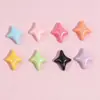Accesorios de resina de color sólido brillante con forma de estrella de cuatro puntas, materiales DIY de pegamento cremoso para fundas de teléfono, imanes de nevera y accesorios para el cabello