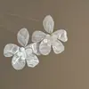 Brincos de Flor de Agulha de Prata Estilo Férias com Resina Borrada, Modernos, Simples, Retrô, Versáteis, Brincos de Nicho High-End