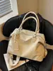 Bolso Boston de Mano Simple de Gama Alta para Mujer 2026 Nuevo Estilo Bolso de Hombro Único para Viajes Diarios Bolso Cruzado Versátil de Gran Capacidad