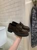 Sapatos Femininos Lan Gui, Aumento de Altura de 5cm~ Salto Grosso, Couro Macio, Mocassins Luxuosos com Pequena Moeda Dourada, Sapatos Femininos de Couro