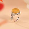 Anillo redondo Yuebao de plata de ley S925 con cera de abejas roja del sur, estilo antiguo, con cara de huevo hueco y Ruyi.