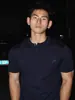 Camiseta de entrenamiento de fitness para hombre de manga corta Henley ajustada elástica de cuello redondo estilo americano para comercio exterior transfronterizo del sudeste asiático verano