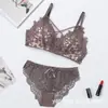 Ropa interior para mujer con copa triangular bordada de encaje, Sujetador inalámbrico transpirable push-up para pecho pequeño, Sujetador fino sexy con almohadillas en el pecho