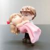 Figura de PVC Muñeca Adornos para Coche DIY Suculenta Micro Paisaje Decoración de Pastel Pareja Abrazándose Muñeca con Forma de Abrazo