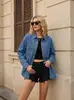 Jaqueta Camisa Jeans Solta Europeia e Americana Transfronteiriça para Mulheres, Camisa Jeans Lavada Vintage Azul com Gola Lapela Bolsos Grandes para Comércio Exterior