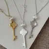 Nova Colar com Pingente de Pedra de Vidro Estilo Simples Design de Nicho Corrente para Clavícula Colar Versátil da Moda para Mulheres