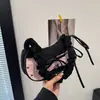 Bolsa Hobo para debajo del brazo con cuadros Vichy lindos para mujer, Bolso de hombro pequeño de nailon con correa fruncida, Adorno de encaje con patrón de manzana, Bolso de mano de estética dulce para atuendo casual