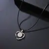Novo Colar de Clavícula Vazado Cruzado de Moda Transfronteiriça, Pulseira Personalizada de Design de Alto Padrão de Luxo Leve de Nicho