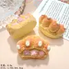 Juguetes de Comida de Resina, Pan de Fresa Simulado, Pasadores Hechos a Mano DIY, Bolsas Ciega para Casa de Muñecas, Adornos Pequeños para Juego Imaginario, Accesorios al por Mayor