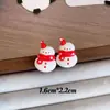 Nuevos Pendientes de Navidad 2025 Dibujos Animados Lindo Papá Noel Hombre de Jengibre Pendientes de Árbol de Navidad Pinzas para Orejas Sin Perforación