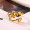 Anillo de Acero Inoxidable Estilo INS Hoja Geométrica Flor Hueca Mariposa Chapado en Oro de 18K Anillo de Línea Simple Joyería
