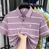 Camiseta de Hombre de Manga Corta de Seda de Hielo Rayada 2026 Verano Nuevo Estilo Logo de Caballo Bordado Bloques de Color Cuello Camisero Polo de Hombre Venta al por Mayor