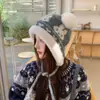 Nuevo Sombrero de Lana para Mujer Otoño Invierno Versátil Circunferencia de Cabeza Grande Cálido Gorro de Punto Hace que la Cara se Vea Más Pequeña Protección para los Oídos Más Terciopelo Gorro Lei Feng