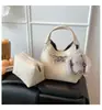 Bolso de Mano de Alta Gama de Nicho Nuevo para Invierno 2026 para Mujer, Bolso Cruzado Casual de Moda, Bolso Cubo Versátil para el Trabajo