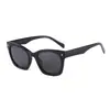 Nuevas Gafas de Sol Rectangulares Pequeñas de Marco Europeo y Americano Moda Transfronteriza Tendencia Gafas Retro Celebridad de Internet Gafas de Alto Nivel para Mujer