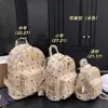Nova Mochila Doméstica 2024m Feminina Lateral com Tachinhas Mochila de Viagem Livro Mini Pequena Média Unissex Versátil