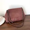 Bolsa de corrente estilosa, um design coreano novo e único, com um toque retrô e de alta qualidade, perfeita para o uso diário, seja carregada na mão ou usada como bolsa transversal