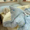 Juego de ropa de cama de algodón de cuatro piezas Clase A, funda nórdica de grado maternal para dormitorio, sábana bajera, juego de tres piezas para estudiante, funda nórdica fresca y simple