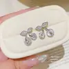 Pendientes de Moda de Aguja de Plata 925 con Cubos de Perla de Venta Caliente Pendientes Dulces de Nicho de Gama Alta Pendientes de Diseño Exquisito