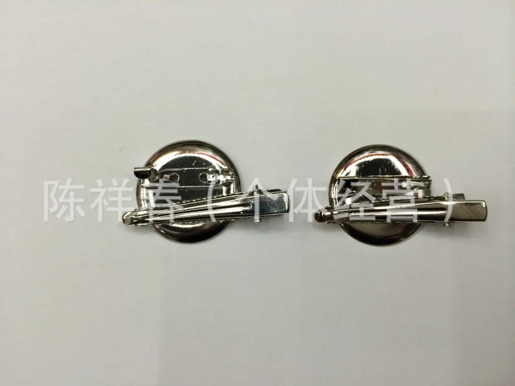 胸盘带夹子