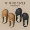 Pantuflas de Algodón Boken para Mujer de Espalda Cerrada Cálidas de Invierno Estilo Nuevo Zapatos Postparto Pantuflas de Algodón Impermeables con Felpa al Interior para Hombre Venta al por Mayor