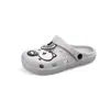 Zapatos perforados de nuevo estilo para mujer, zapatos cerrados de verano para uso en exteriores, sandalias slip-on para hombre, zapatos de playa ligeros de suela blanda, modernos para parejas