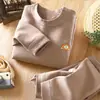 Conjunto de ropa interior térmica sin costuras para niños con cuello medio-alto, nuevo estilo de otoño, a rayas, engrosado, cálido, para niños y niñas