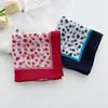 2026 Nuevo Floral Versátil Retro Algodón y Lino Bufanda Cuadrada Pequeña Accesorio Pañuelo para el Cuello Lazo para el Cabello de Mujer Bufanda Larga