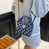 Bolso cruzado de hombro retro casual versátil 2025 nuevo modelo transfronterizo de alta gama para el trabajo simple de nicho de moda moderno