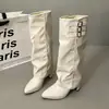 Botas de caballero estilo retro con hebilla para mujer, nuevo modelo otoño 2026, tacón grueso, que realzan la altura, adelgazantes, botas largas de moda