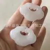 Colgante Candado Nube Verde Tianshan Jade de Seda Dorada de Xinjiang Jade Blanco Ruyi Candado Unisex Colgante de Jade de Paz Fuente de Suministro para Transmisiones en Vivo