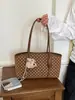 Bolso de Lunares para Mujer 2026 Nuevo de Moda Salida de Otoño de Gama Alta Bolso de Hombro para el Trabajo Bolso de Hombro Exquisito Versátil