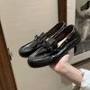 25ª Coleção de Outono Nova Sapatos Mocassins Retro Estilo Britânico com Laço para Mulheres, Mocassins Planos Versáteis e Confortáveis