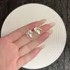 Pendientes Exquisitos de Estilo Coreano Ultra Brillantes con Tachuelas de Diamante y Efecto Goteo de Aceite, Pendientes Únicos Versátiles de Moda Sencilla y Elegante para el Trabajo, Nicho
