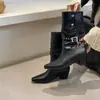2026 Nuevas Botas Vaqueras de Estilo Vintage para Mujer, de Media Pantorrilla, Tacón Grueso, Botines Cortos con Hebilla, Punta Cuadrada, Botas de Moda que Aumentan la Altura