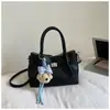 Bolso Cubo Retro Casual Transfronterizo para Mujer 2026 Modelo Nuevo Gran Capacidad Simple Hombro Viajero Axila Cruzado