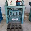 4-35B Máquina de produção de tijolos de cimento 450-200-200 Tijolo oco de três furos Pós-venda Molde faturável sem preocupações